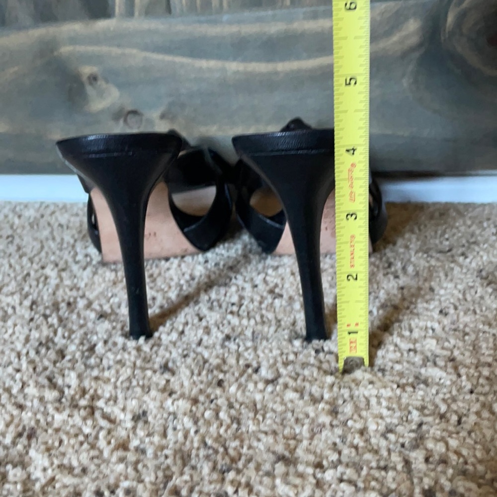 Hype Heels - Picture 2 of 6